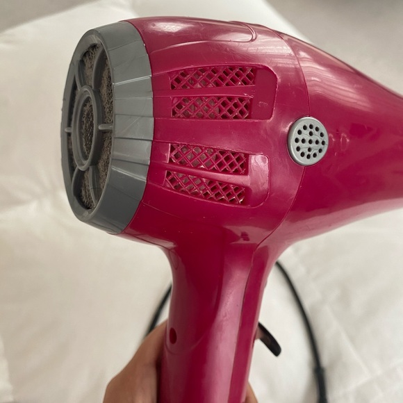 Pink hair dryer - Picture 4 of 4